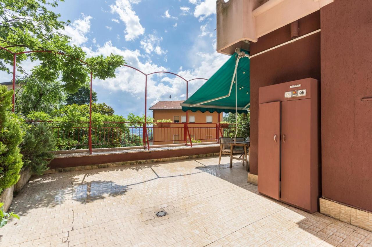 La Terrazza Apartamento Brunate Exterior foto